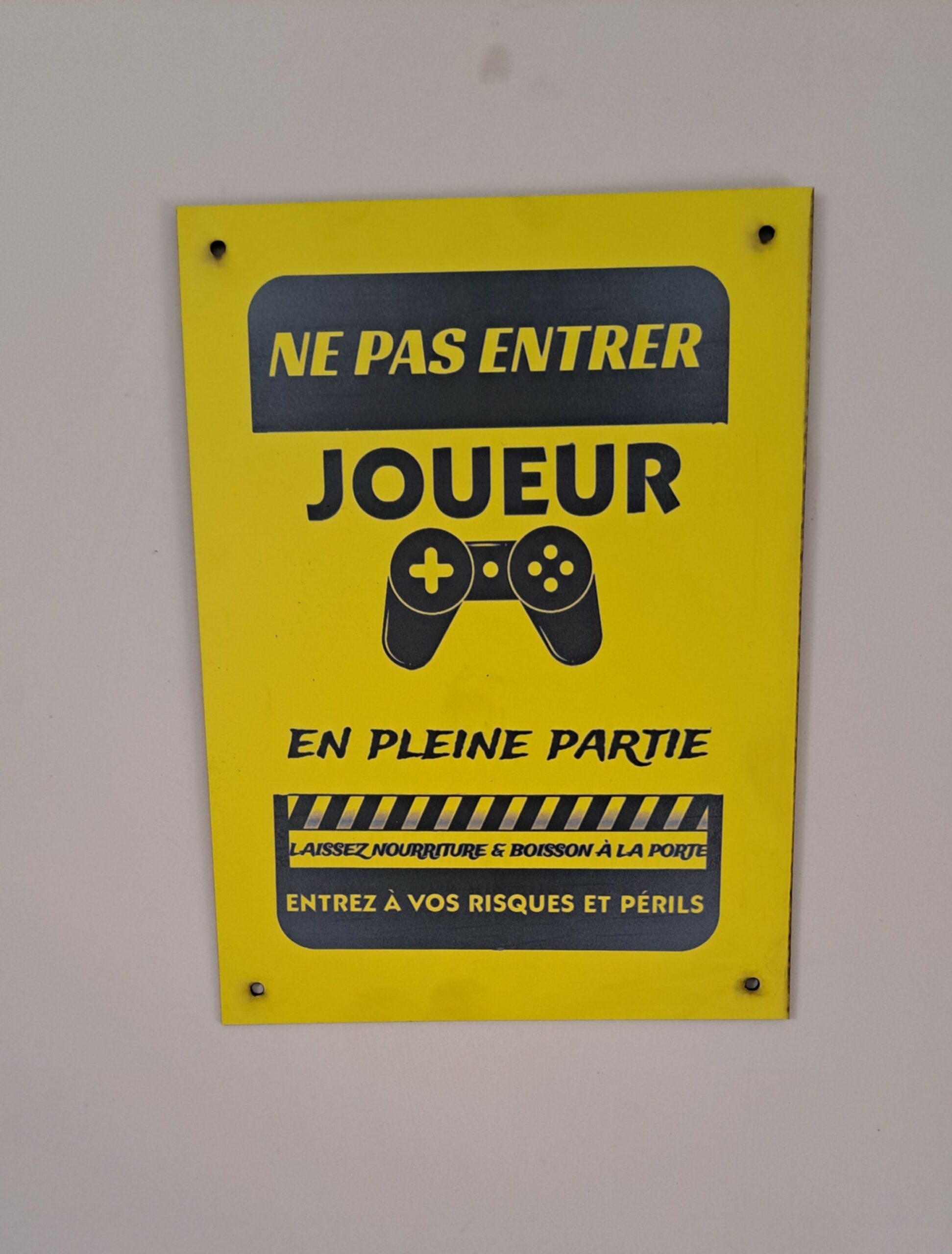pancarte porte : ne pas entrer